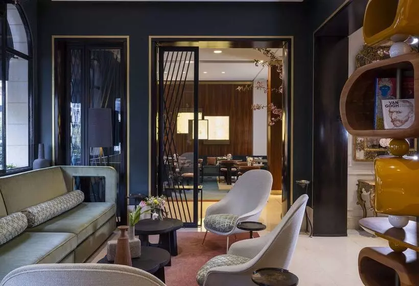 ホテル Montalembert