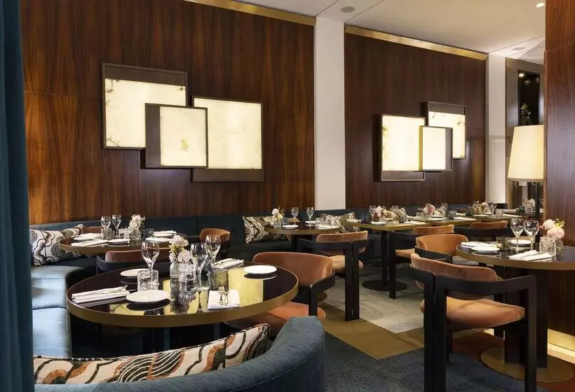 ホテル Montalembert