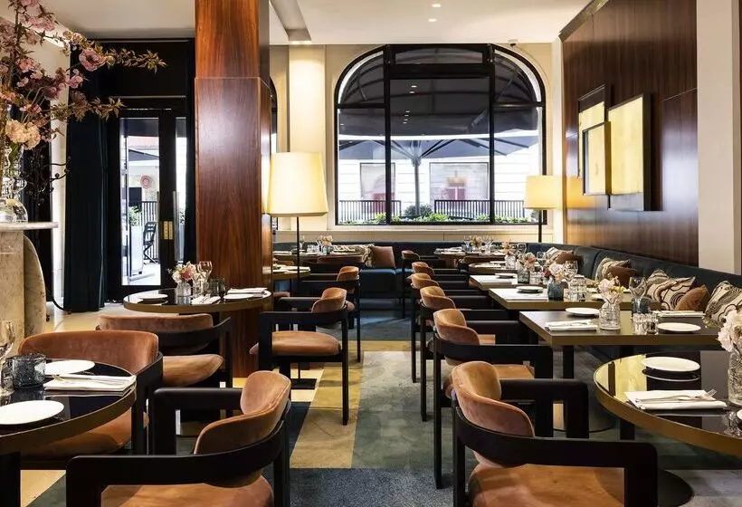 ホテル Montalembert