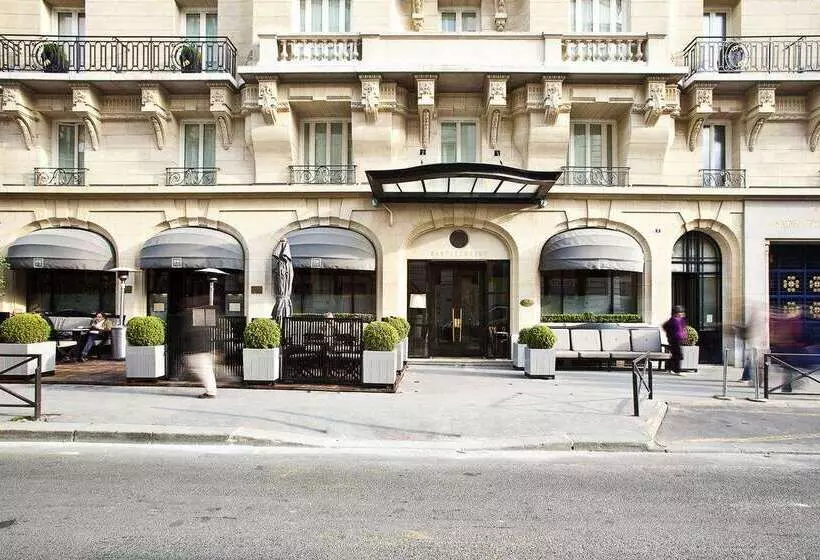 ホテル Montalembert