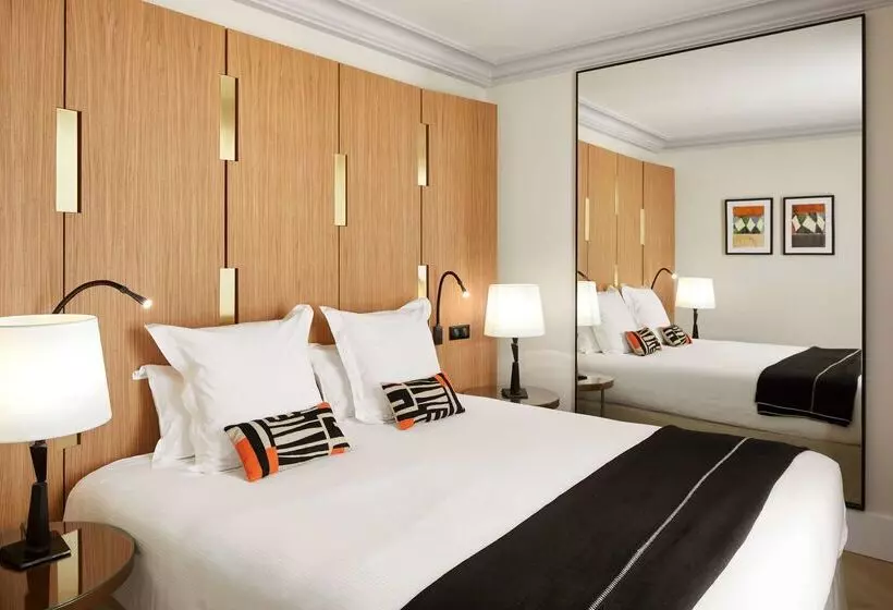 ホテル Montalembert