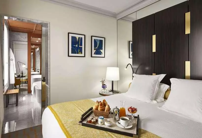 ホテル Montalembert