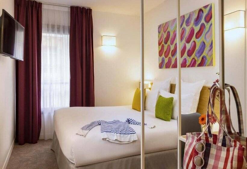 ホテル Paris Louis Blanc