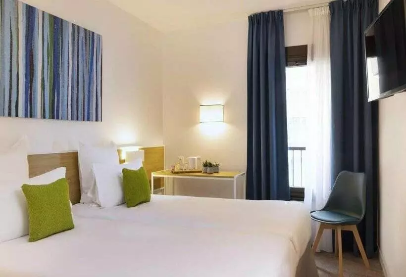 هتل Paris Louis Blanc