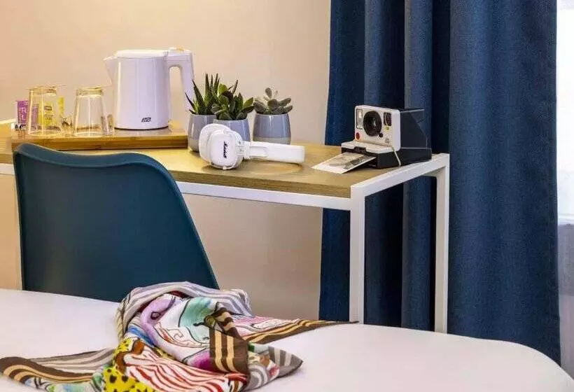 هتل Paris Louis Blanc