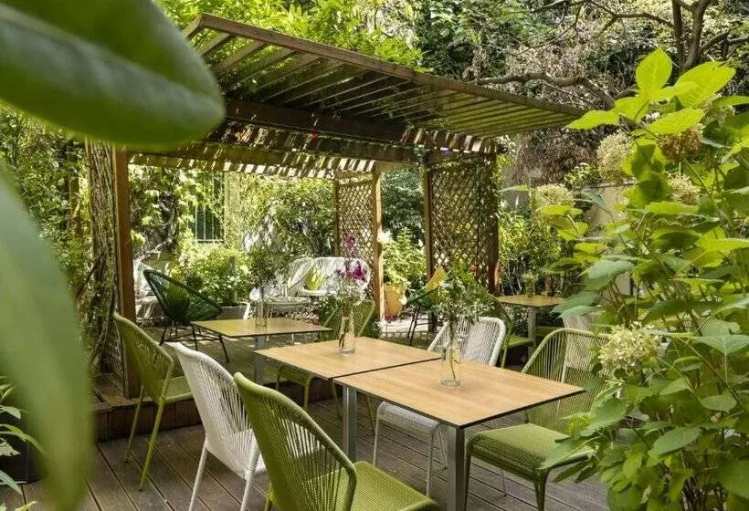 هتل Paris Louis Blanc