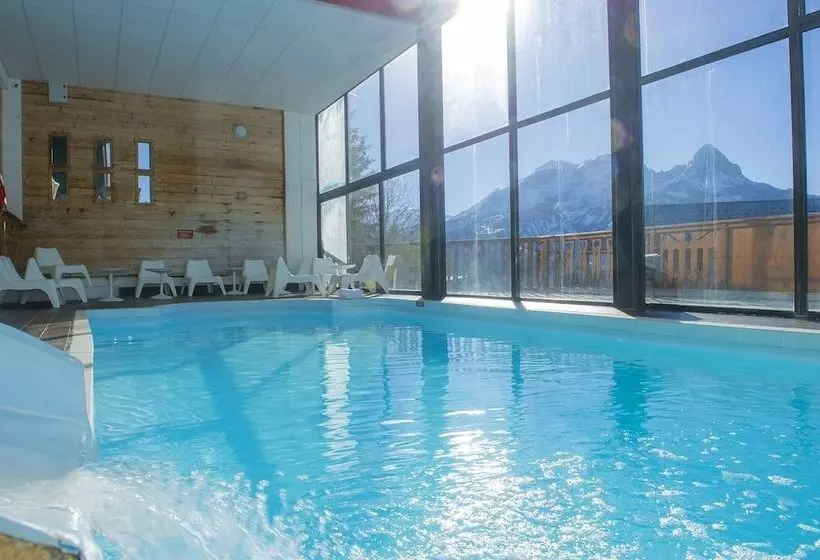 ホテル Sowell Family Les Bergers