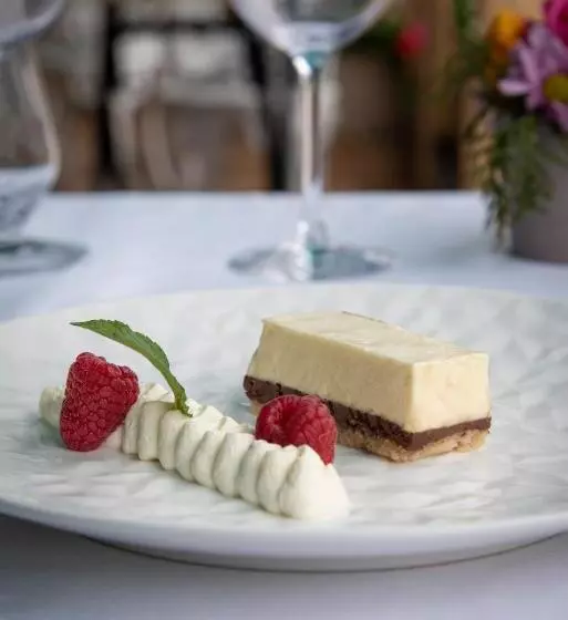 Отель De La Poste