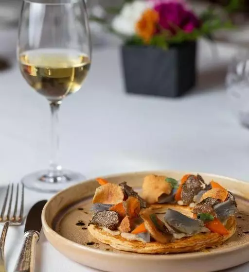 Отель De La Poste