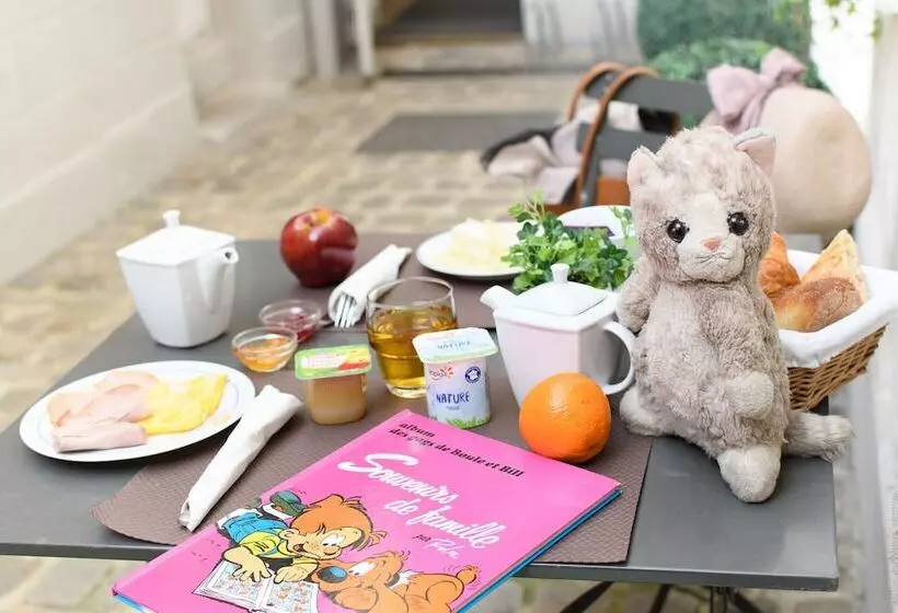 ホテル A L Hôtel Des Roys