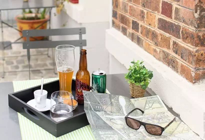 ホテル A L Hôtel Des Roys