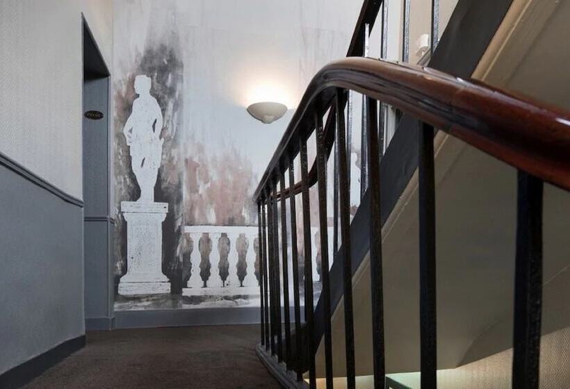 هتل A L Hôtel Des Roys