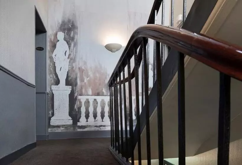 ホテル A L Hôtel Des Roys