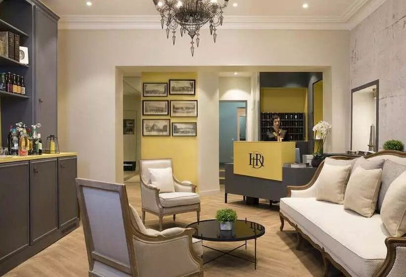 ホテル A L Hôtel Des Roys