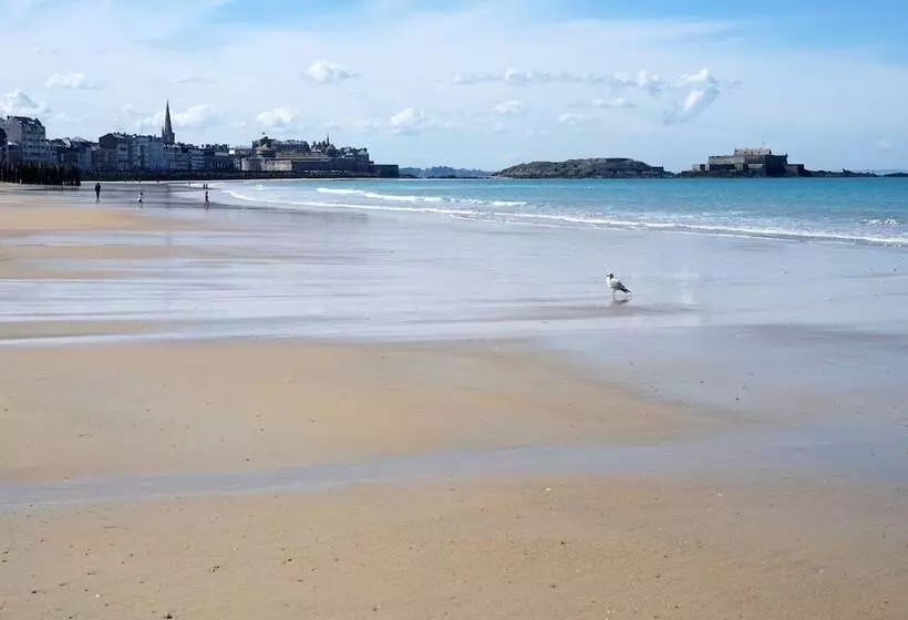 هتل Grand Hôtel Des Thermes