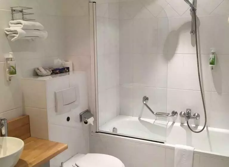 Отель Hôtel Tivoli