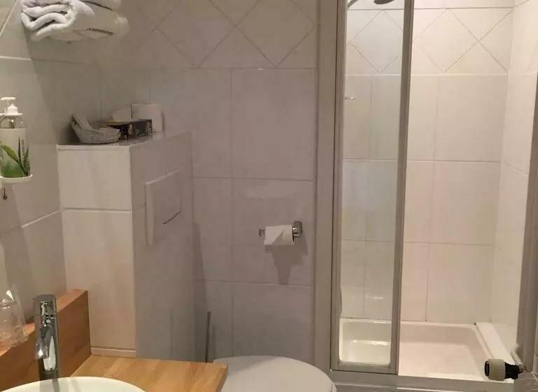 Отель Hôtel Tivoli