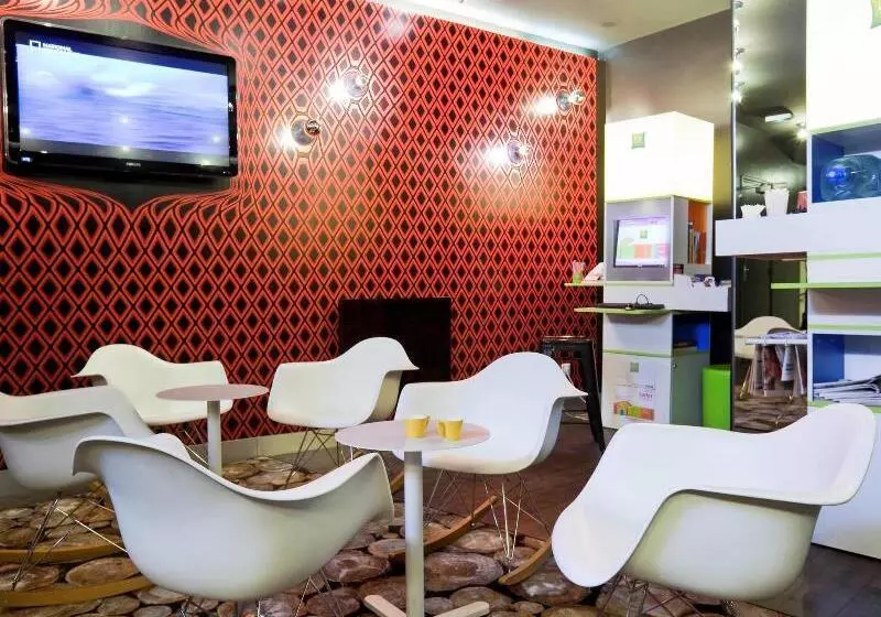 هتل Ibis Styles Paris République Le Marais