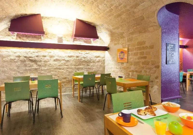 هتل Ibis Styles Paris République Le Marais