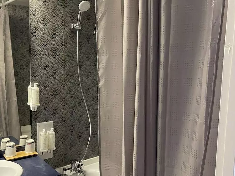 Hotel Cit Hôtel Le Welcome