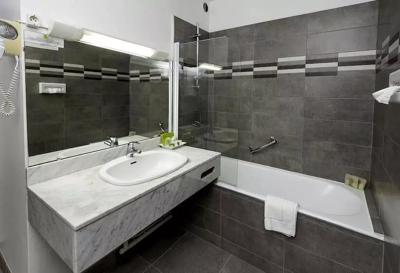 Logis Hotel Le Relais De Comodoliac