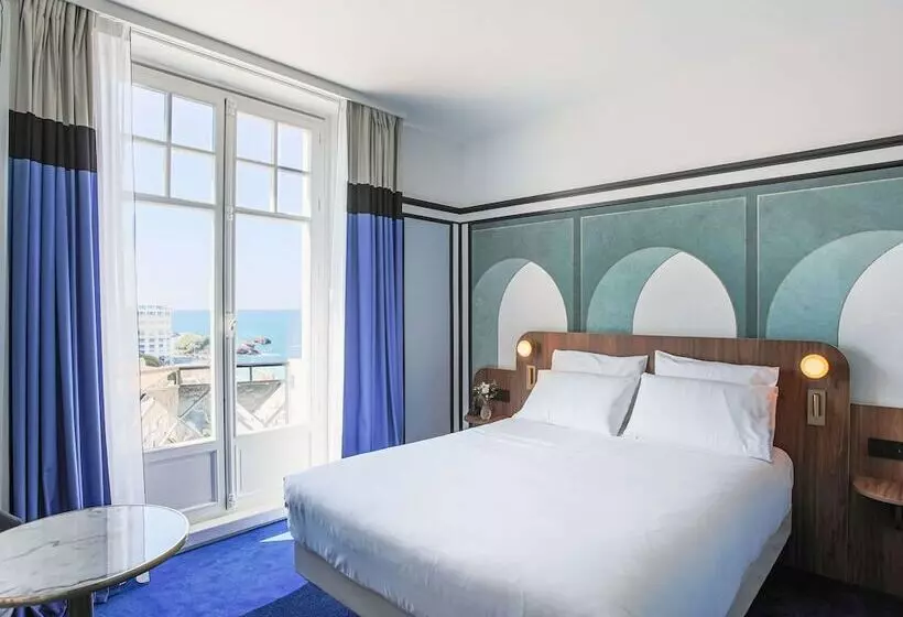Hotel Plaza Biarritz Plage Handwritten Collection