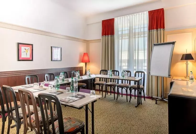 Hotel Plaza Biarritz Plage Handwritten Collection