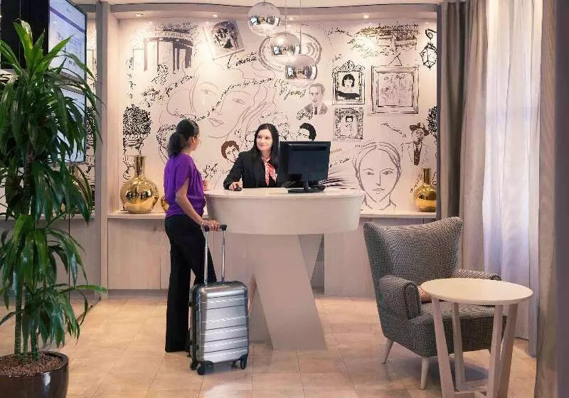 ホテル Mercure Paris Montparnasse Raspail
