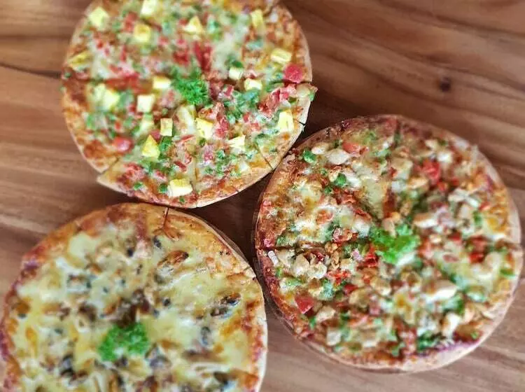 בית מלון כפרי Peninsula International