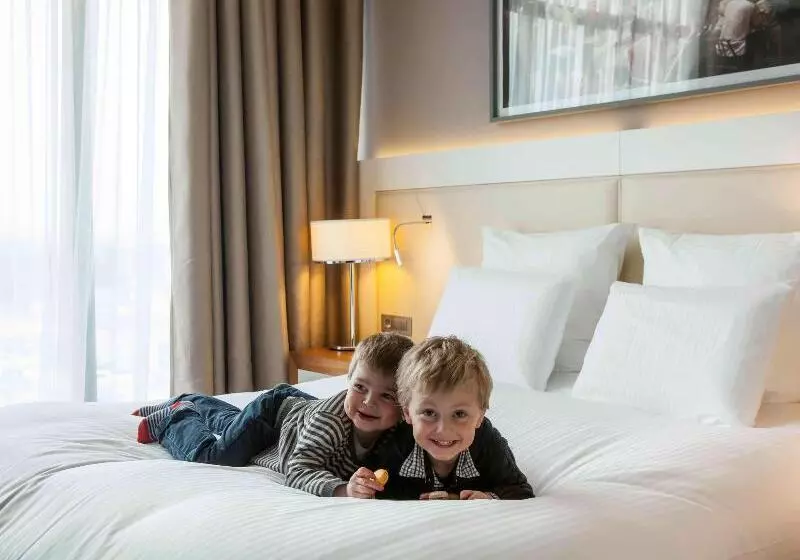 هتل Pullman Toulouse Airport