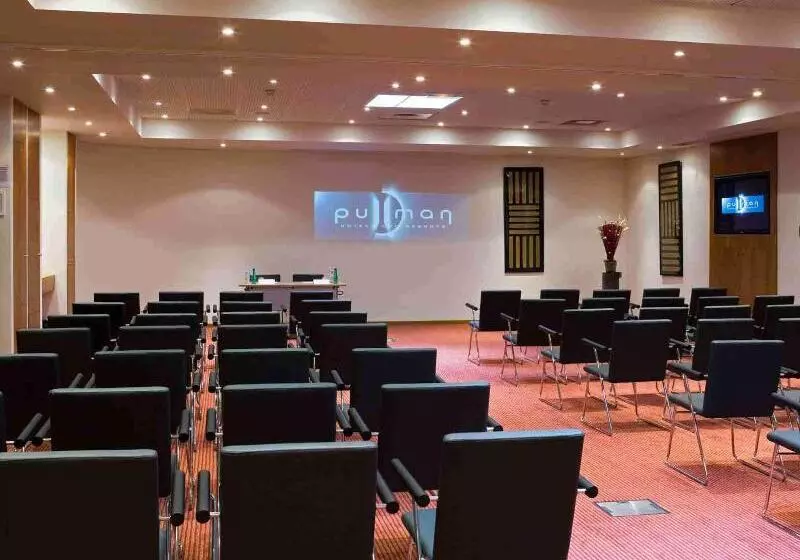 هتل Pullman Toulouse Airport