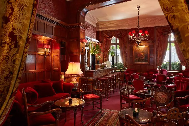 Hotel Raphael