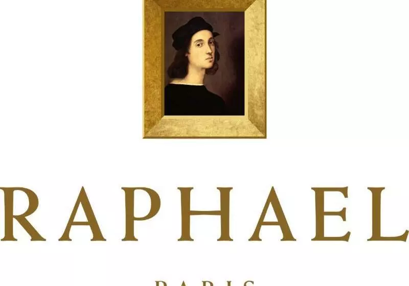 Hotel Raphael