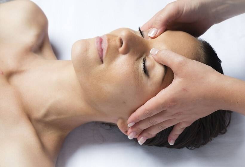 هتل Thalazur Antibes & Spa