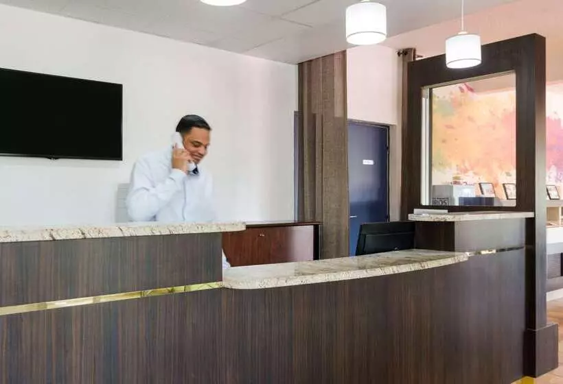 فندق The Originals City, Tabl Hôtel, Cambrai