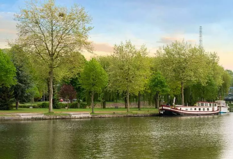 فندق The Originals City, Tabl Hôtel, Cambrai