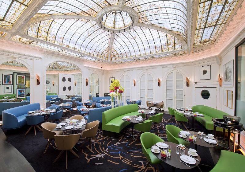 هتل Hôtel Vernet Champs Elysées Paris