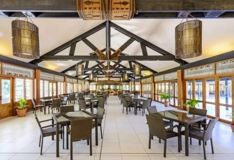 Plantation Island Resort