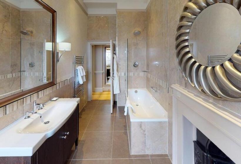 Dalmahoy Hotel & Country Club