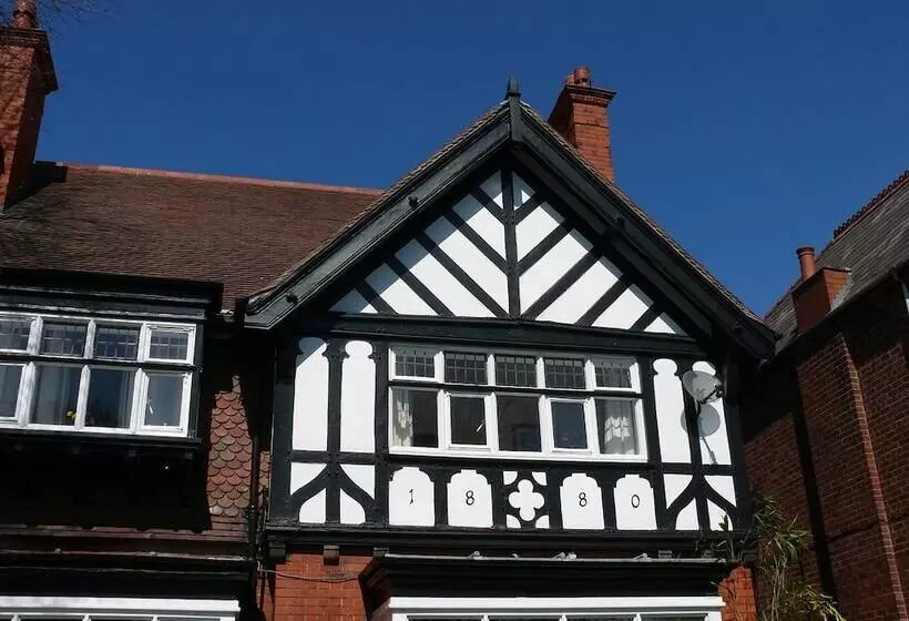 酒店 The Chester Court