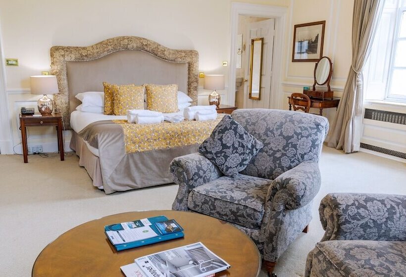 בית מלון כפרי Hintlesham Hall