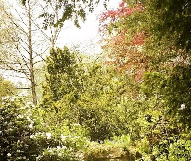 Hotel Hogarths Stone Manor