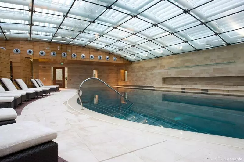 Отель Lucknam Park