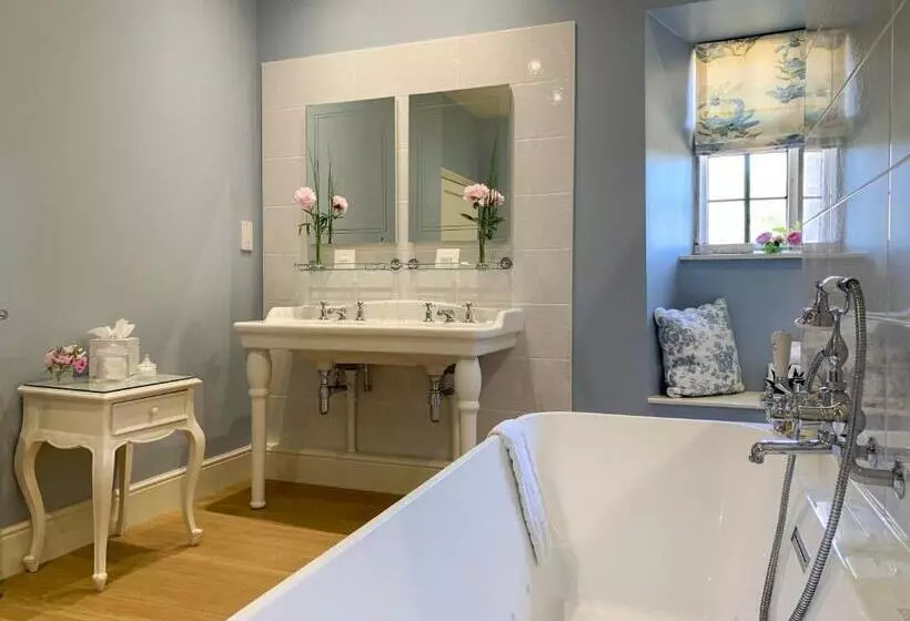 فندق Mortons Manor