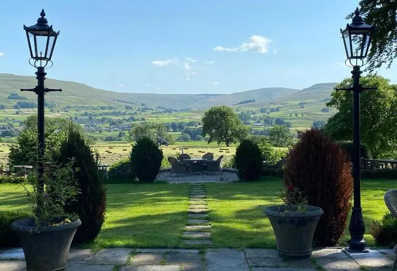 Отель Simonstone Hall