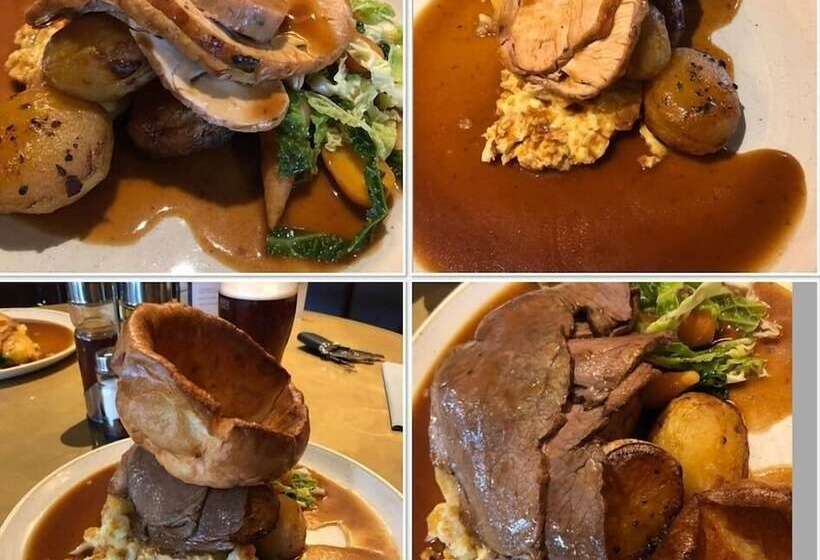 Отель Stamford Gate