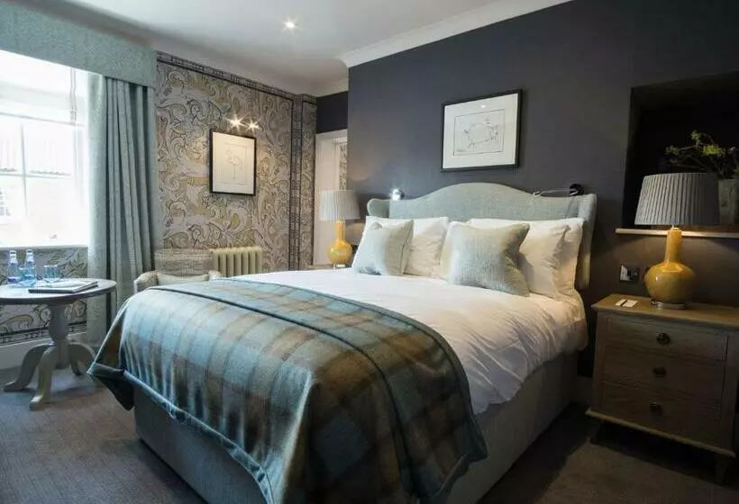 בית מלון כפרי The Beverley Arms