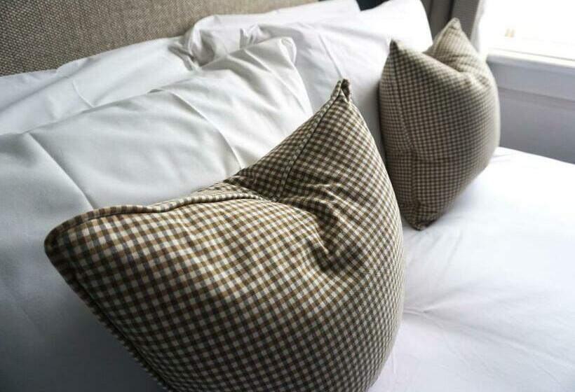 בית מלון כפרי The Beverley Arms