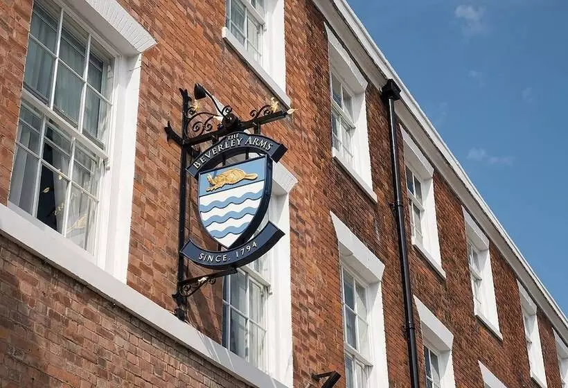 בית מלון כפרי The Beverley Arms