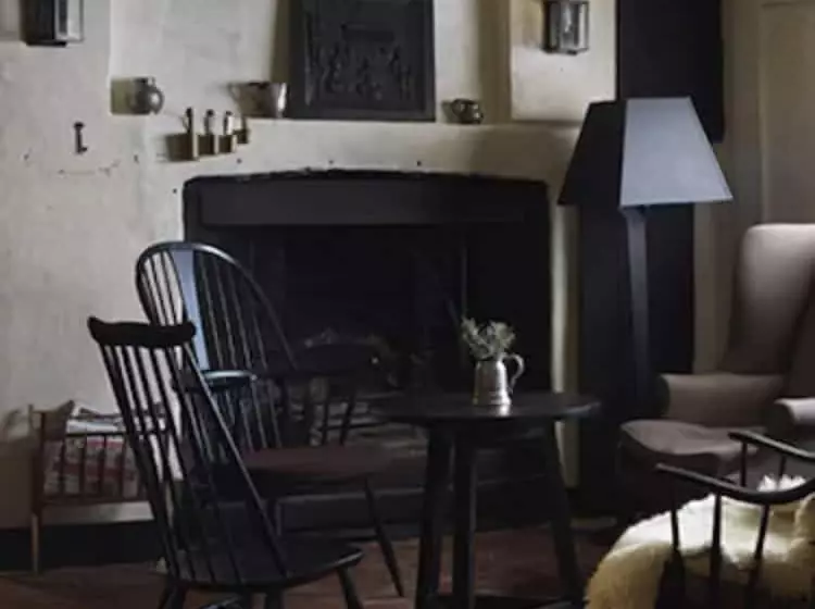 Отель The Crown